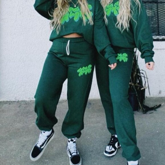 Boubon & Belles  oversized "Leave Me Alone" Emerald matching set - Picture 3 of 4